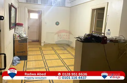 Apartment - 5 Bedrooms - 2 Bathrooms for sale in El Mansheya - Hay El Gomrok - Alexandria