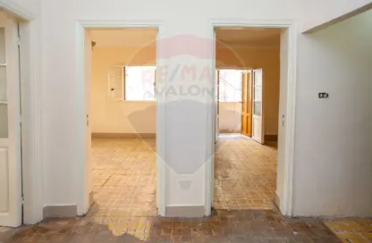 Apartment - 4 Bedrooms - 1 Bathroom for sale in Sidi Beshr - Hay Awal El Montazah - Alexandria