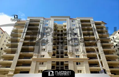 Apartment - 3 Bedrooms - 3 Bathrooms for sale in Madkhal Sharkt Al Nakhl Wa Al Handasa St. - Smouha - Hay Sharq - Alexandria