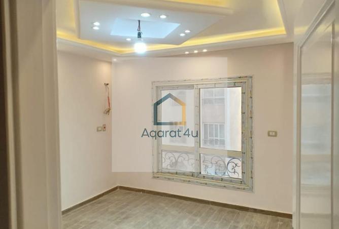 8381000 - Property Image 3