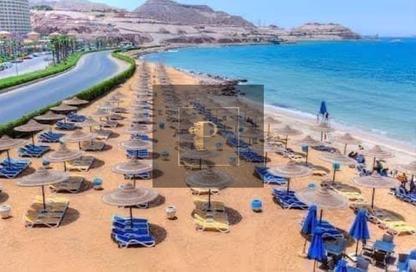 شاليه - غرفة نوم - 2 حمامات للبيع في كاريبيان باي - بورتو السخنة - العين السخنة - السويس