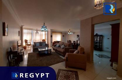 Apartment - 3 Bedrooms - 2 Bathrooms for rent in Ibn Zinky St. - Zamalek - Cairo