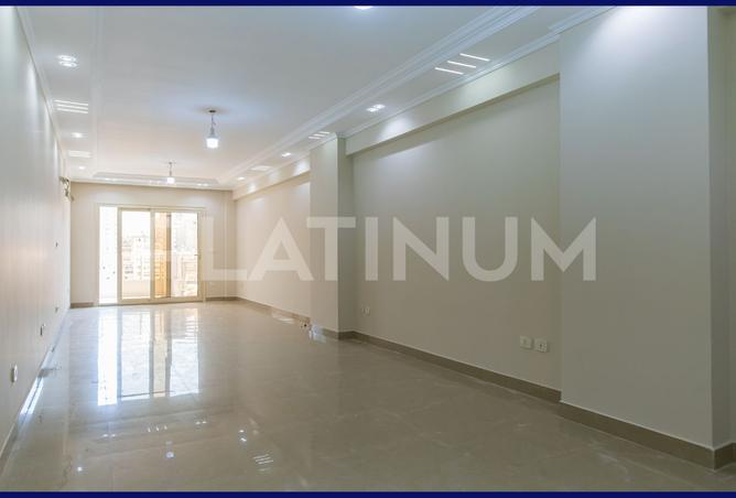 8040782 - Property Image 2