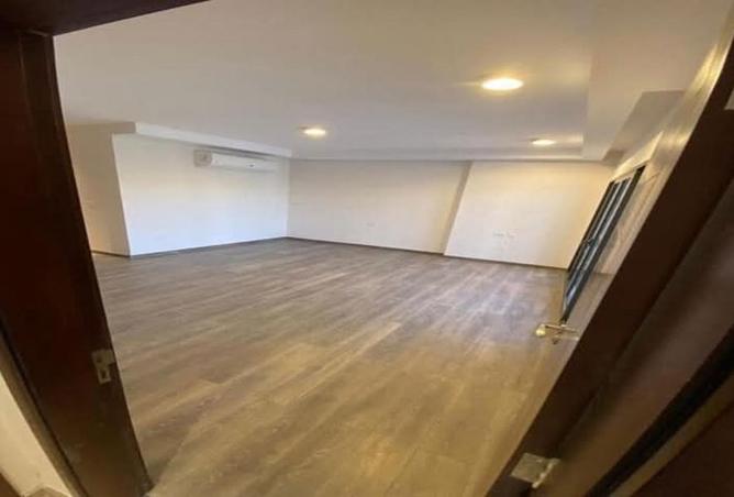 8425245 - Property Image 2