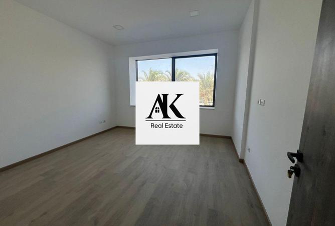 8191915 - Property Image 2