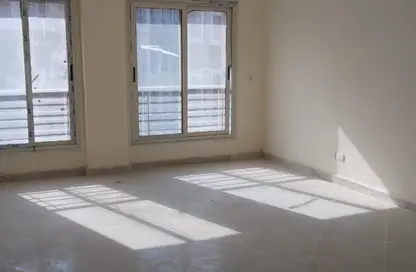 Apartment - 3 Bedrooms - 2 Bathrooms for sale in El Koronfel - The 5th Settlement - New Cairo City - Cairo