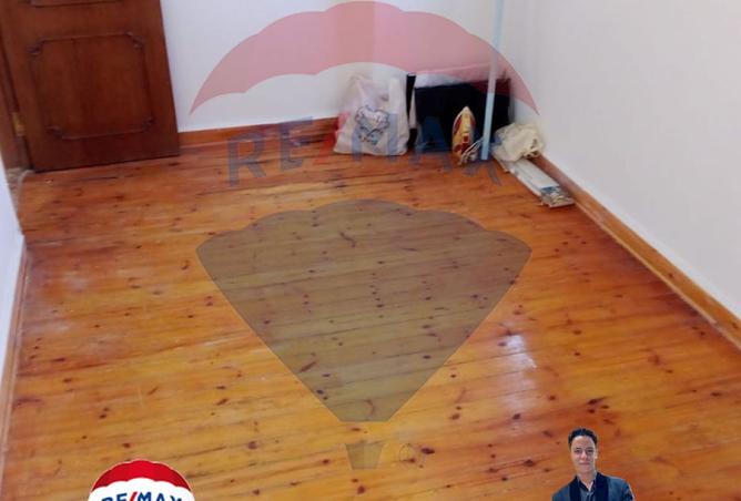 8039072 - Property Image 3