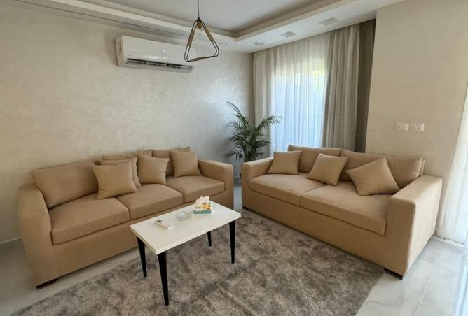 8184318 - Property Image 2