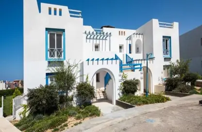 Chalet - 2 Bedrooms - 2 Bathrooms for sale in Mountain View - Ras Al Hekma - North Coast