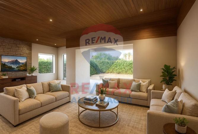 7966164 - Property Image 2