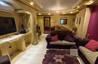 Apartment - 3 Bedrooms - 3 Bathrooms for sale in Ahbab Al Rasoul St. - Al Sefarat District - Nasr City - Cairo