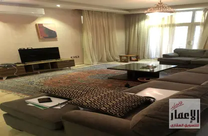 Villa - 6 Bedrooms - 5 Bathrooms for sale in Beverly Hills Road - 17th District - Sheikh Zayed City - Giza