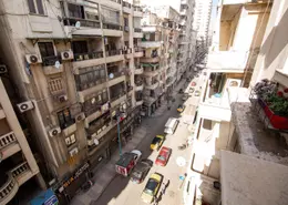 شقة - 3 غرف نوم - 1 حمام للبيع في شارع جورج أبيض - كامب شيزار - حي وسط - الاسكندرية
