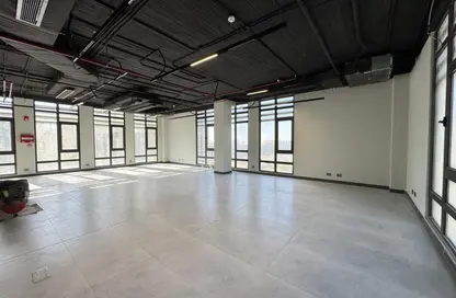 مساحات مكتبية - استوديو - 2 حمامات للايجار في ديستريكت 5 - كمبوندات التجمع الخامس - التجمع الخامس - مدينة القاهرة الجديدة - القاهرة