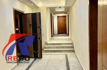 Apartment - 4 Bedrooms - 3 Bathrooms for sale in Abbas Al Akkad St. - 1st Zone - Nasr City - Cairo