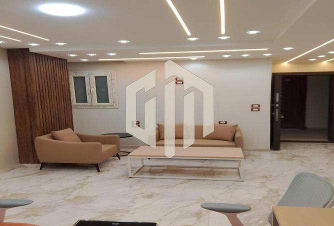 8104245 - Property Image 2
