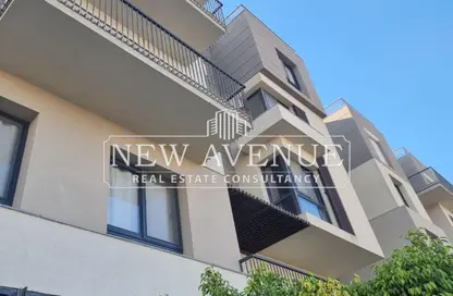 Apartment - 3 Bedrooms - 3 Bathrooms for sale in Sodic East - 6th District - New Heliopolis - Cairo