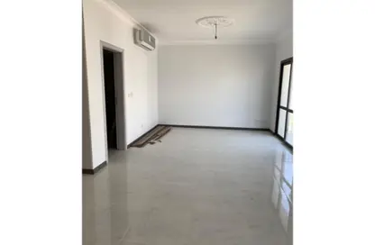 Apartment - 4 Bedrooms - 4 Bathrooms for sale in Eastown - 5th Settlement Compounds - The 5th Settlement - New Cairo City - Cairo