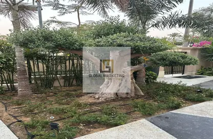 منزل مزدوج - 5 غرف نوم - 4 حمامات للبيع في ليفانا - اب تاون كايرو - المقطم - القاهرة