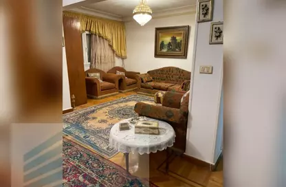 Apartment - 3 Bedrooms - 2 Bathrooms for rent in Kafr Abdo St. - Kafr Abdo - Roushdy - Hay Sharq - Alexandria