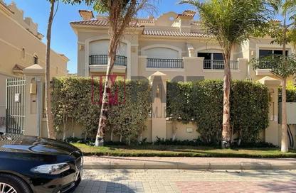 Villa - 4 Bedrooms - 4 Bathrooms for sale in Al Patio 5 East - El Patio - El Shorouk Compounds - Shorouk City - Cairo