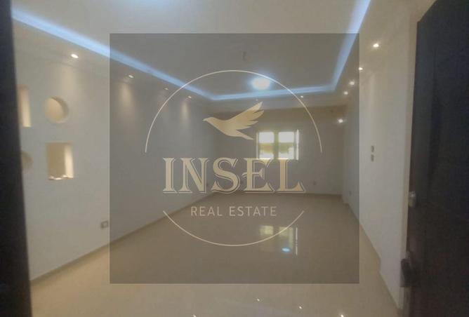 8242914 - Property Image 2