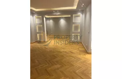 Apartment - 4 Bedrooms - 3 Bathrooms for sale in Wadi Al Nile St. - Mohandessin - Giza