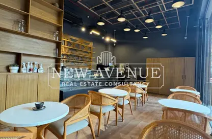 Retail - Studio - 2 Bathrooms for rent in Abou Al Feda St. - Zamalek - Cairo