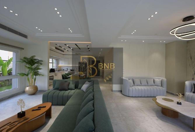 8392678 - Property Image 2