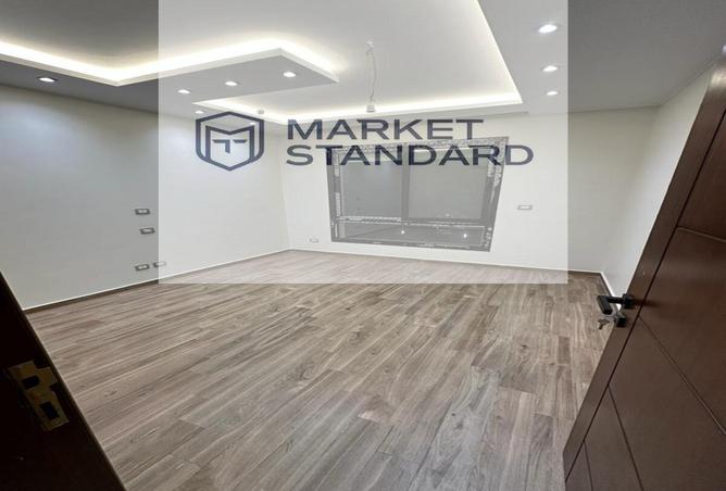 8301357 - Property Image 2