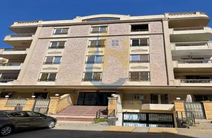 Apartment - 4 Bedrooms - 2 Bathrooms for sale in 5th Settlement Compounds - The 5th Settlement - New Cairo City - Cairo