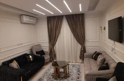 Apartment - 3 Bedrooms - 1 Bathroom for rent in Gardenia City Compound Nasr City - Zahraa Madinat Nasr - Nasr City - Cairo