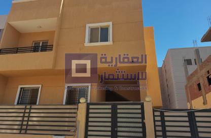 فيلا - 8 غرف نوم - 8 حمامات للبيع في التوسعات الشمالية - مدينة 6 أكتوبر - الجيزة