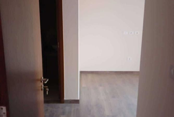 8044790 - Property Image 3