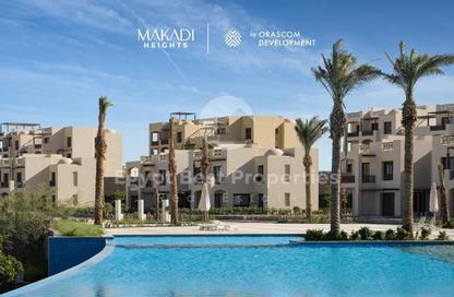 Chalet - 3 Bedrooms - 4 Bathrooms for sale in Makadi Orascom Resort - Makadi - Hurghada - Red Sea