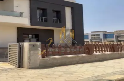 Twin House - 4 Bedrooms - 5 Bathrooms for sale in Wesal City - El Shorouk Compounds - Shorouk City - Cairo