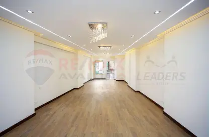 Apartment - 3 Bedrooms - 3 Bathrooms for sale in Bolkly - Hay Sharq - Alexandria