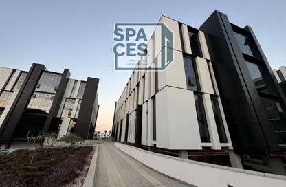 Office Space - Studio - 1 Bathroom for rent in Hyde Park - 5th Settlement Compounds - The 5th Settlement - New Cairo City - Cairo