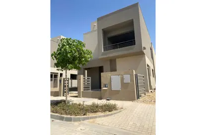 فيلا - 4 غرف نوم - 3 حمامات للبيع في ذا كراون - طريق مصر اسكندرية الصحراوي - مدينة 6 أكتوبر - الجيزة
