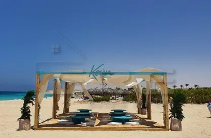 Chalet - 2 Bedrooms - 2 Bathrooms for sale in Koun - Ras Al Hekma - North Coast