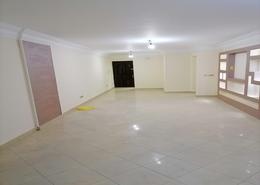Apartment - 3 bedrooms - 2 bathrooms for للايجار in Al Sayeda Khadija St. - Al Hadiqah Al Dawliyah - 7th District - Nasr City - Cairo