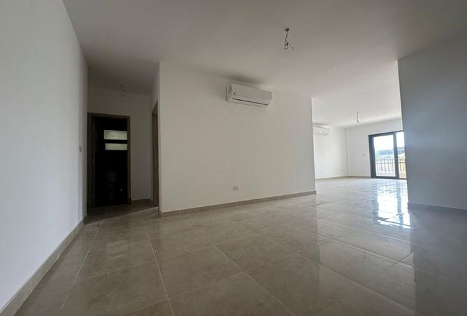 8293572 - Property Image 3