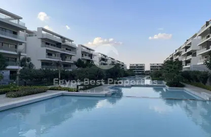 Apartment - 2 Bedrooms - 3 Bathrooms for sale in Lake View Residence - 5th Settlement Compounds - The 5th Settlement - New Cairo City - Cairo