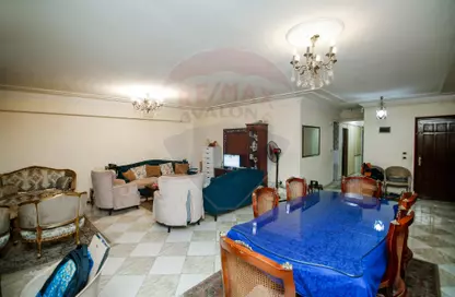 Apartment - 3 Bedrooms - 1 Bathroom for sale in Camp Chezar - Hay Wasat - Alexandria