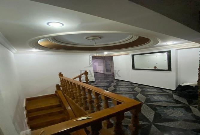 8168189 - Property Image 2