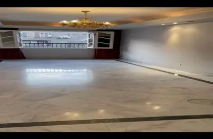 Apartment - 3 Bedrooms - 3 Bathrooms for sale in Mohammed Ebeid St. - Almazah - Heliopolis - Masr El Gedida - Cairo