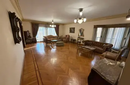 شقة - 3 غرف نوم - 2 حمامات للبيع في شارع الحجاز - المهندسين - الجيزة