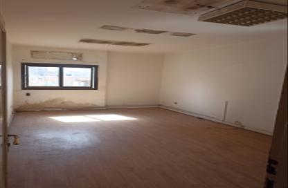 Office Space - Studio - 6 Bathrooms for rent in Gameat Al Dewal Al Arabeya St. - Mohandessin - Giza