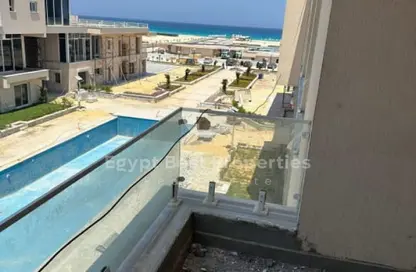 شاليه - 2 غرف نوم - 3 حمامات للبيع في دايركشن وايت - راس الحكمة - الساحل الشمالي
