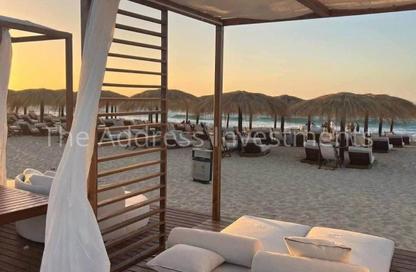 Chalet - 3 Bedrooms - 3 Bathrooms for sale in Youd - Ras Al Hekma - North Coast